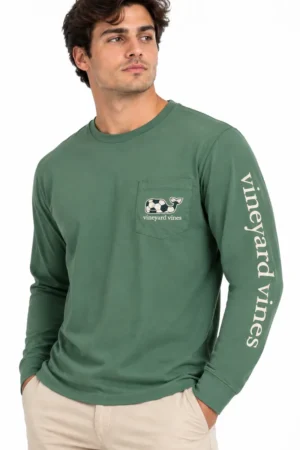 Camiseta Manga Larga con Ballena y Balón de Fútbol Vineyard Vines verde, vista frontal
