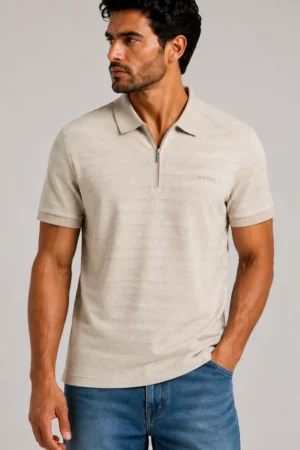 Camiseta estilo polo Calvin Klein de algodón beige con cierre y textura