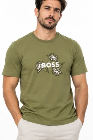 Camiseta Hugo Boss cuello redondo verde oliva con logo BOSS y estampado floral