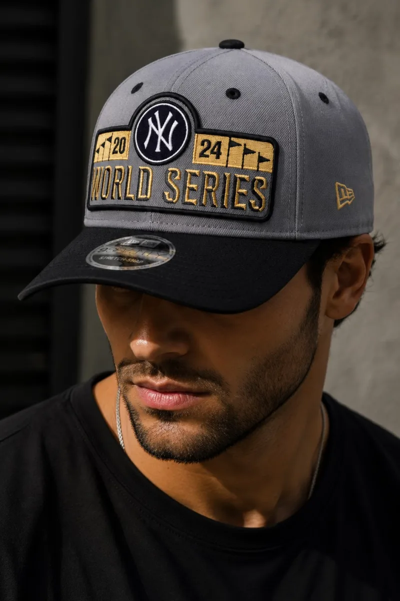 Gorra con Parche World Series New York color gris con negro